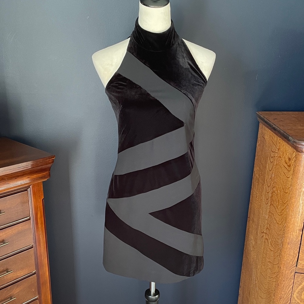 Vintage 90s Laundry Shelli Segal Black Velvet Halter Mini Dressβ Size 2